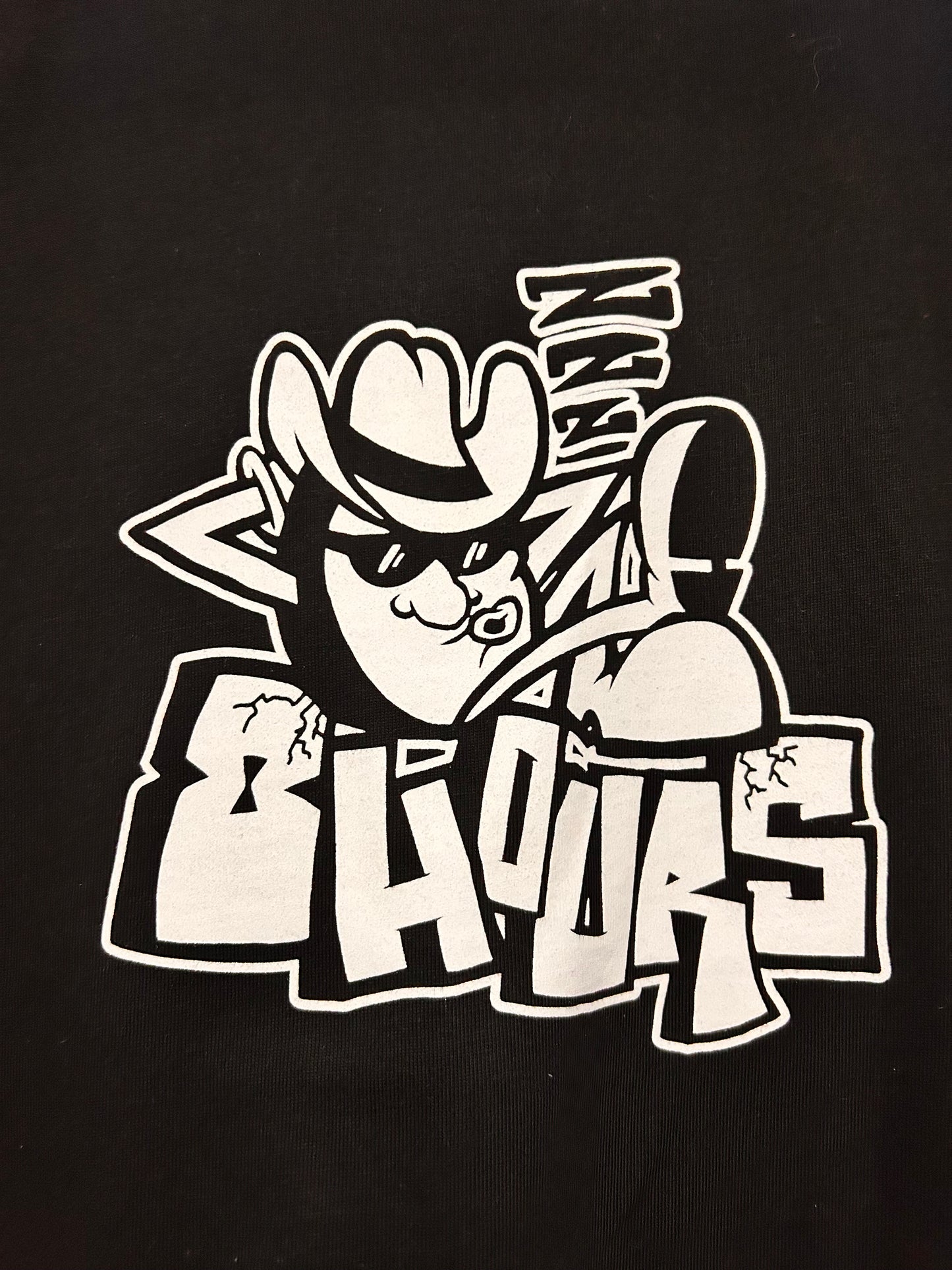 8HOURS SLEEPING COWBOY-BOX TEE