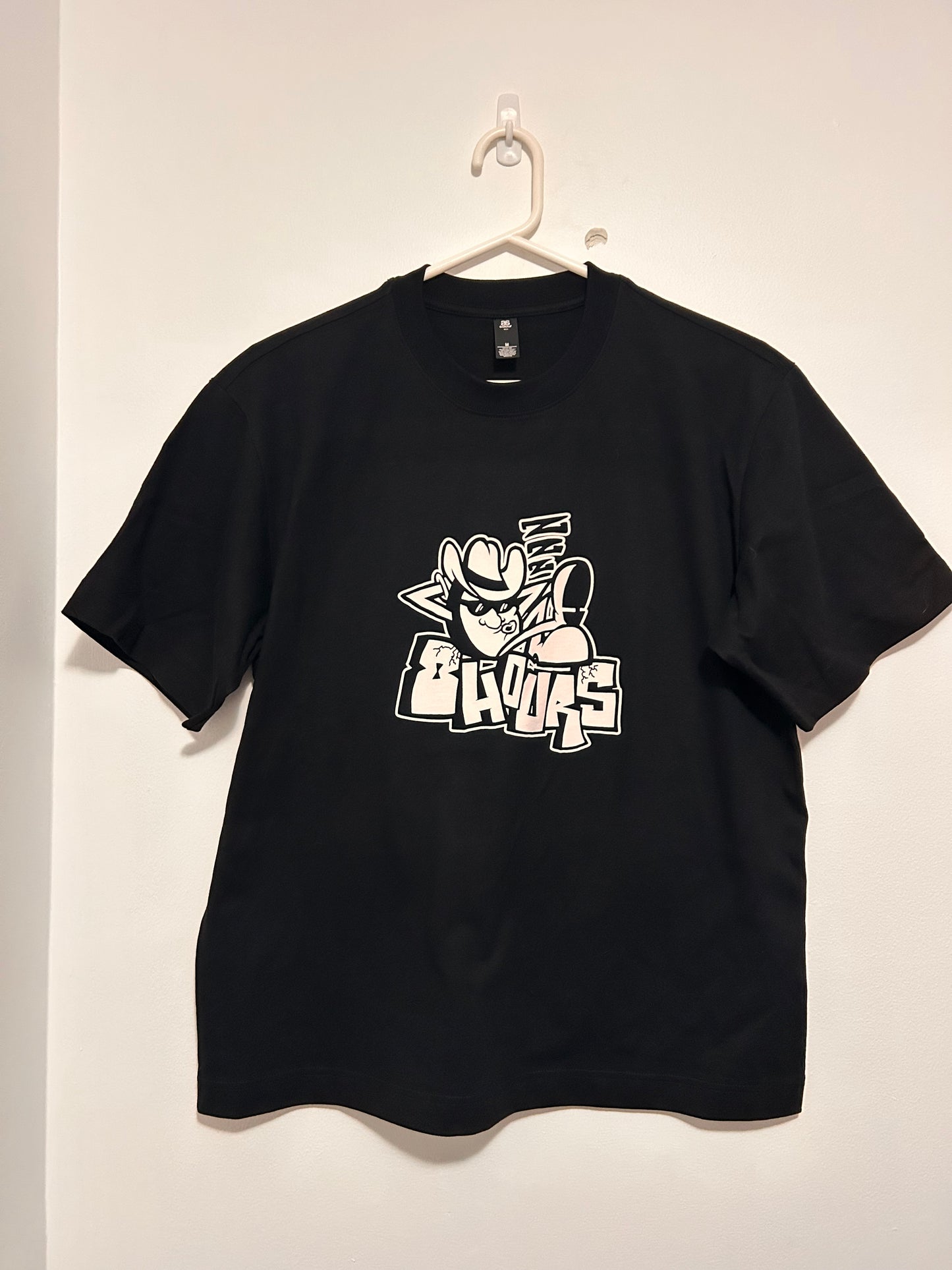 8HOURS SLEEPING COWBOY-BOX TEE